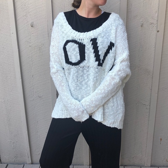White LOVE sweater - Picture 2 of 2